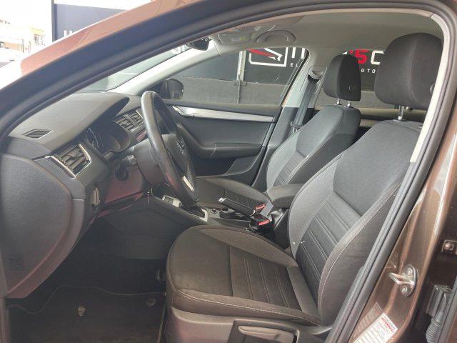 SKODA Octavia 2.0 TDI 150 CV DSG Wagon Executive