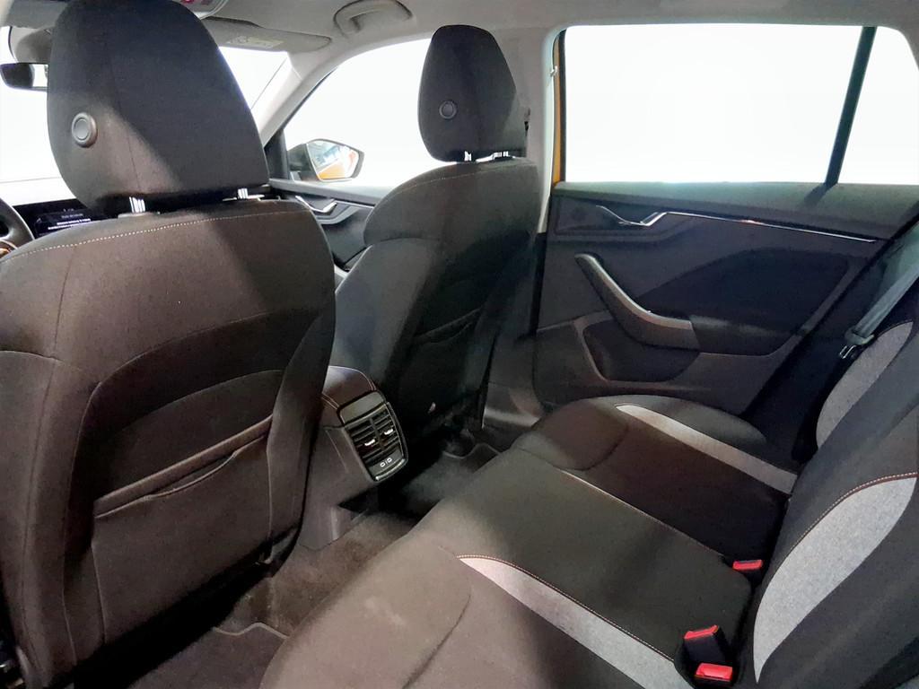 Skoda Kamiq 1.0 tsi Black Dots 95cv
