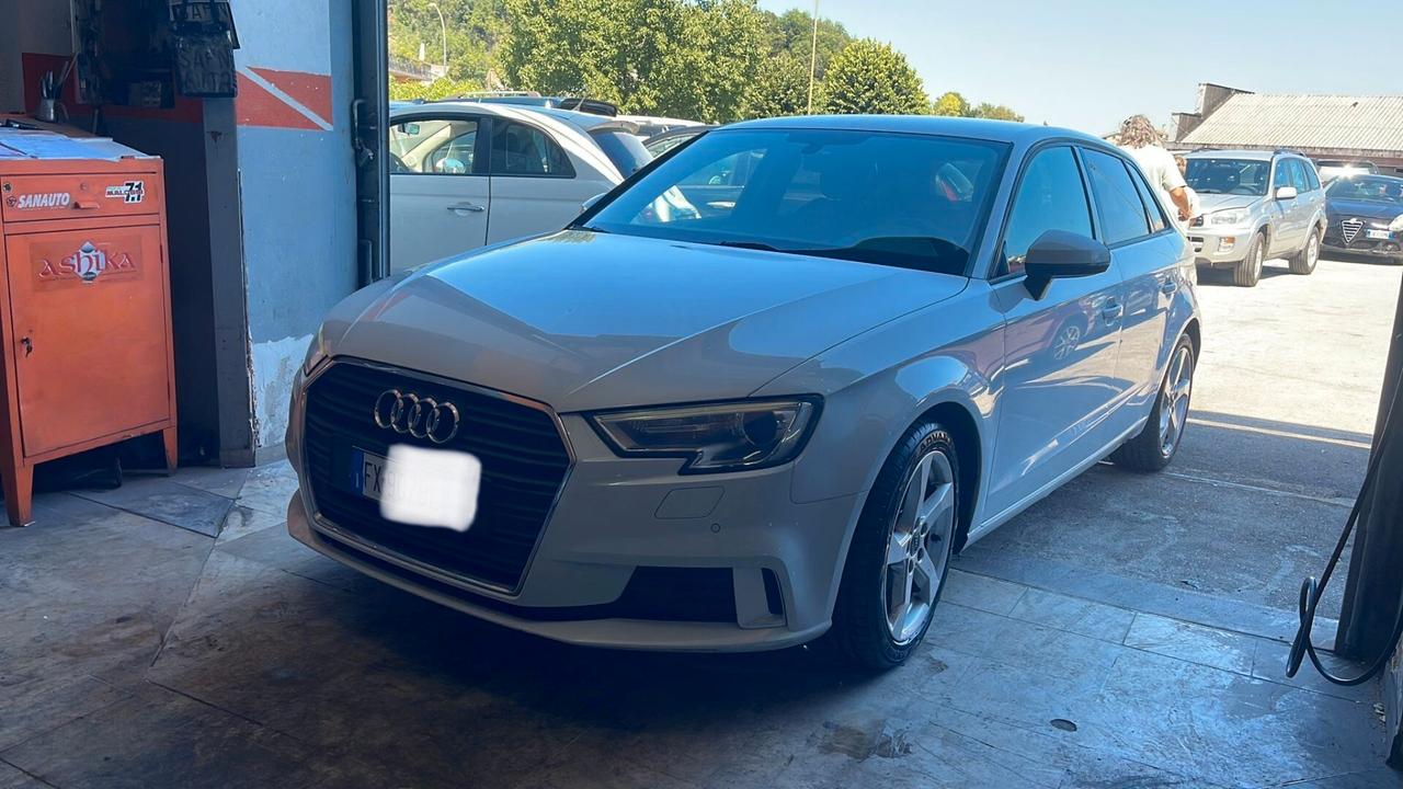 Audi A3 SPB 1.6 TDI 116 CV Design