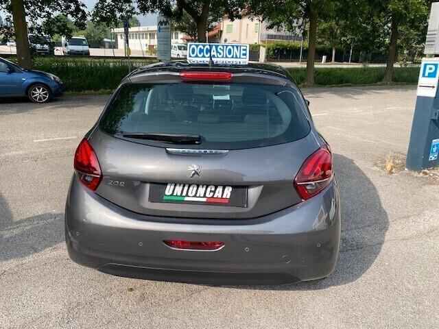 Peugeot 208 PureTech 82 Stop&Start 5 porte Signature