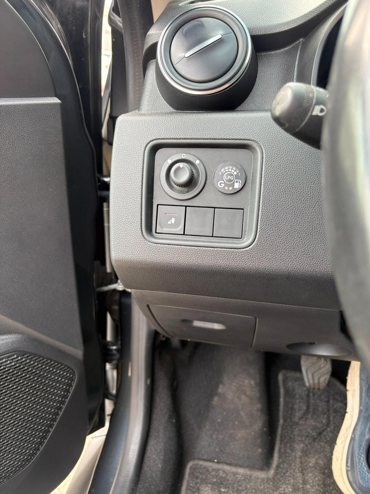 Dacia Duster 1.0 TCe 100 CV ECO-G Prestige DaciaPlus