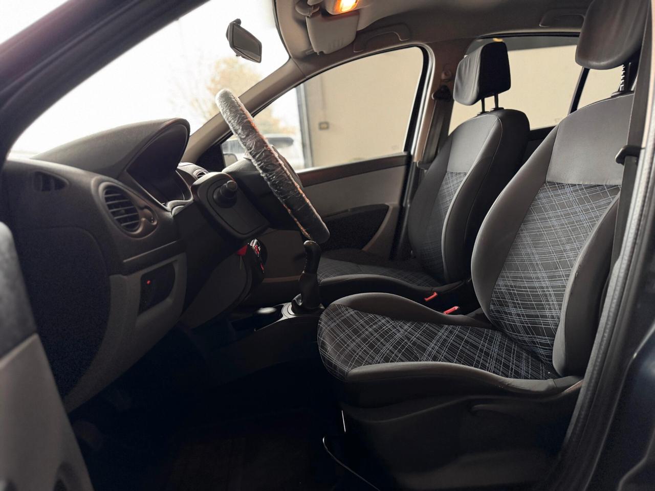 Renault Clio 1.2 16V 5 porte Luxe