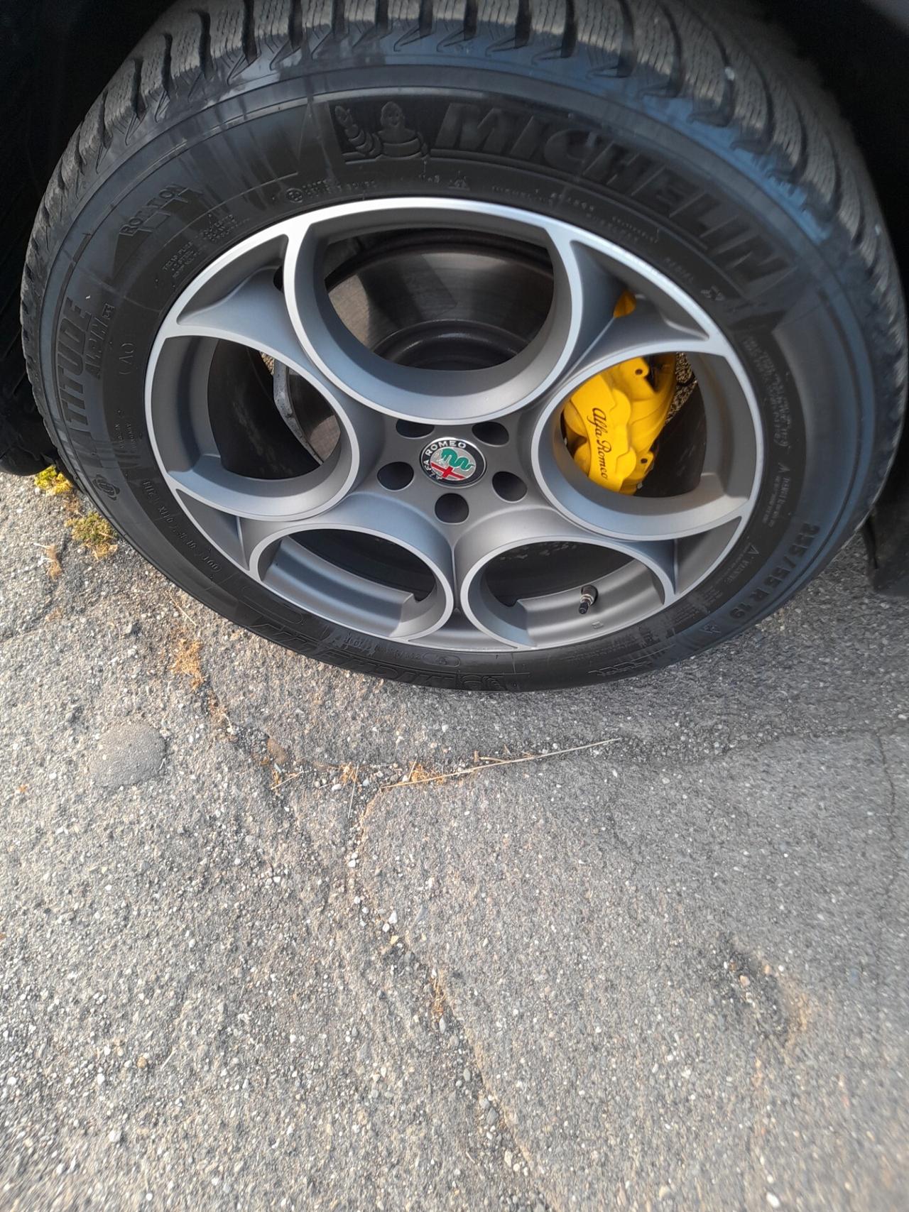 Alfa Romeo Stelvio 2.2 Turbodiesel 150 CV AT8 RWD Super