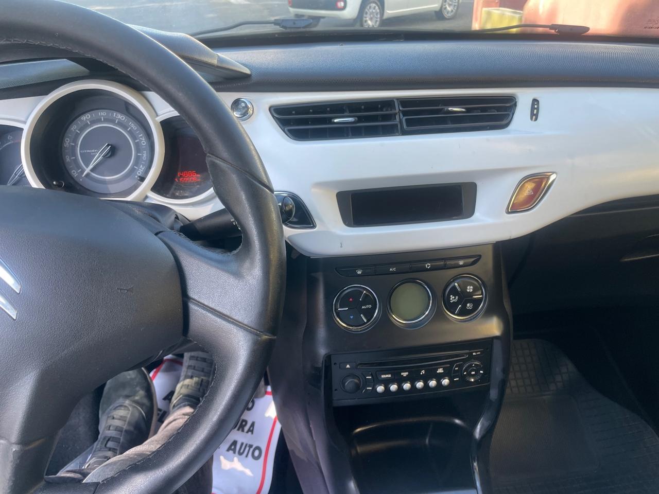 Citroen C3 1.1 Perfect benzina 2010 full optional