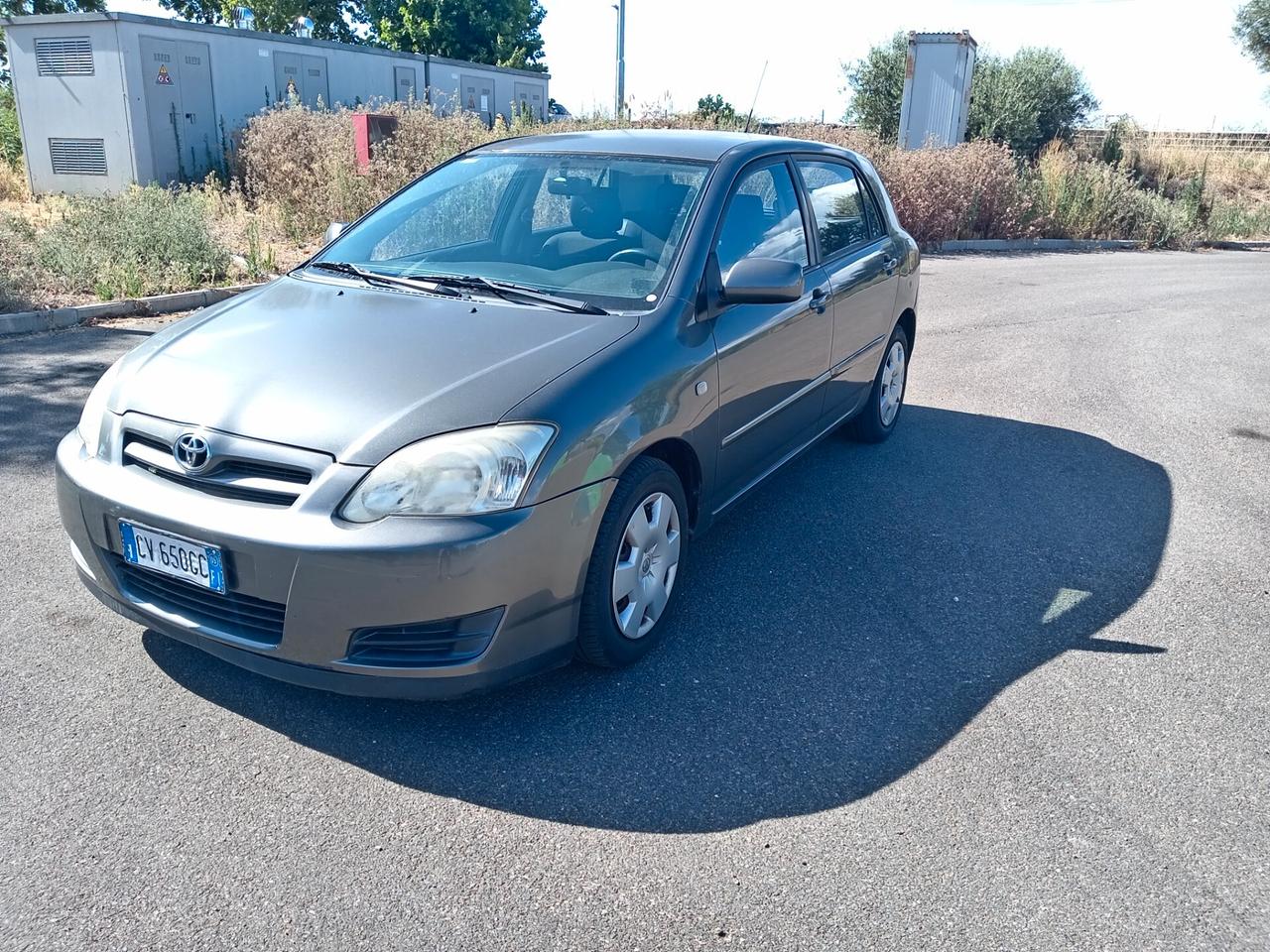 Toyota Corolla 1.4 16V 5 porte