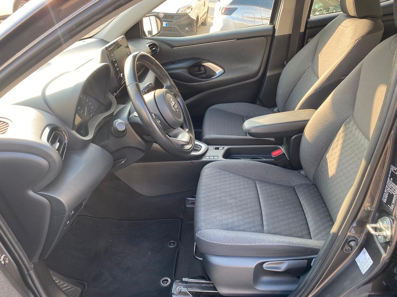 Toyota Yaris 1.5 Hybrid 5 porte Business