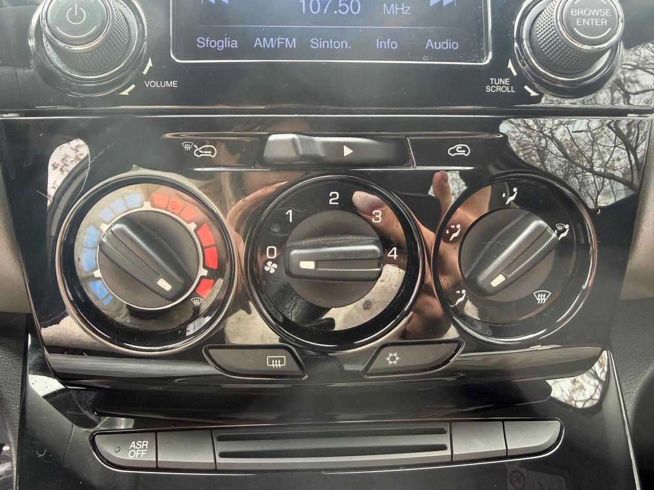 Lancia Ypsilon 1.2 69 CV 5 porte Gold