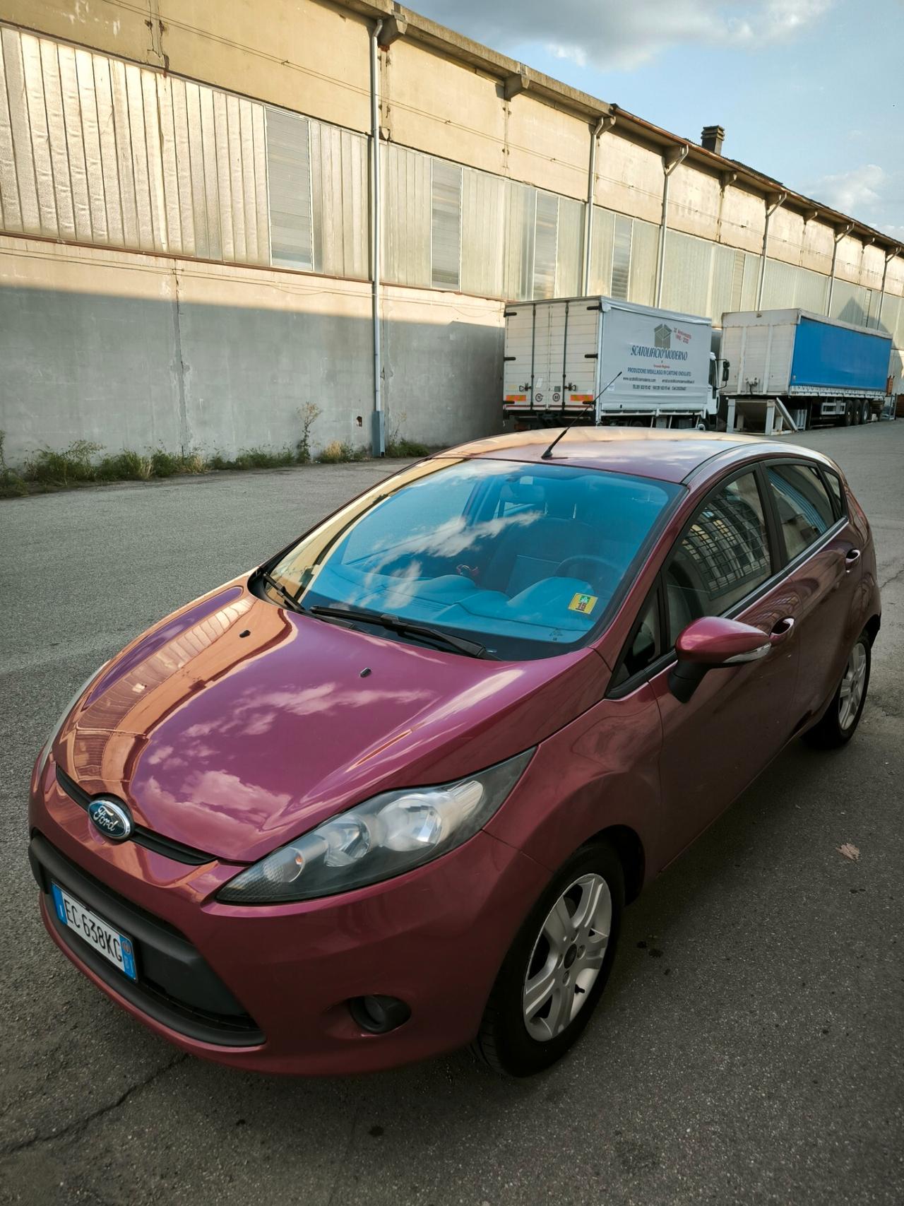 Ford Fiesta 1.4 TDCi 5p. Ghia neopatentati