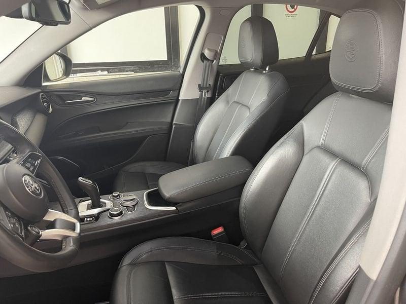 Alfa Romeo Stelvio 2.2 Turbo Diesel 160CV Business AT8 RWD