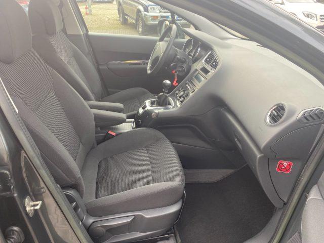 PEUGEOT 5008 1.6 HDi 115CV Business 7 posti