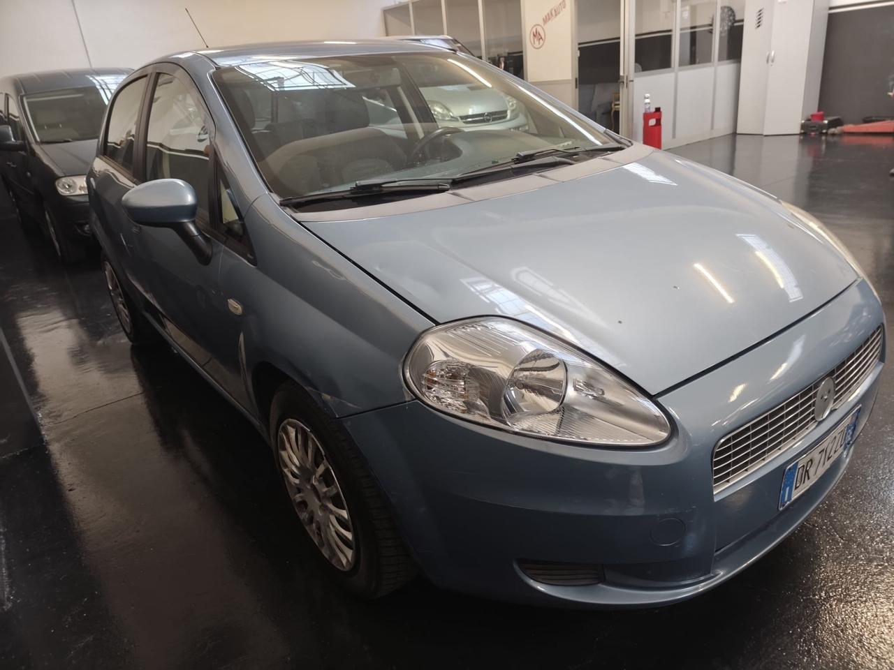 Fiat Grande Punto 1.3 MJT 75 CV 3 porte Dynamic