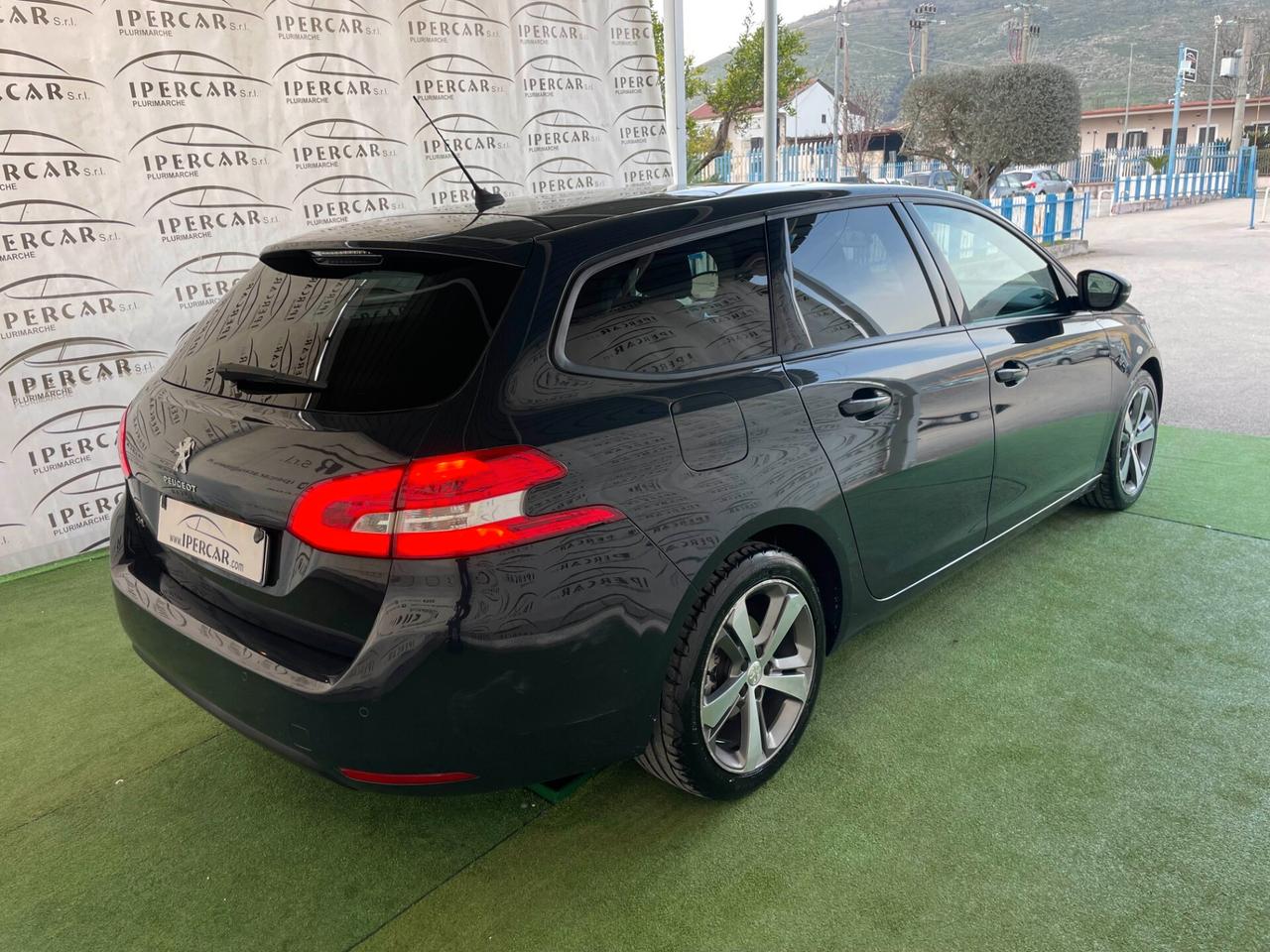 Peugeot 308 BlueHDi 130 S&S SW Tech Edition