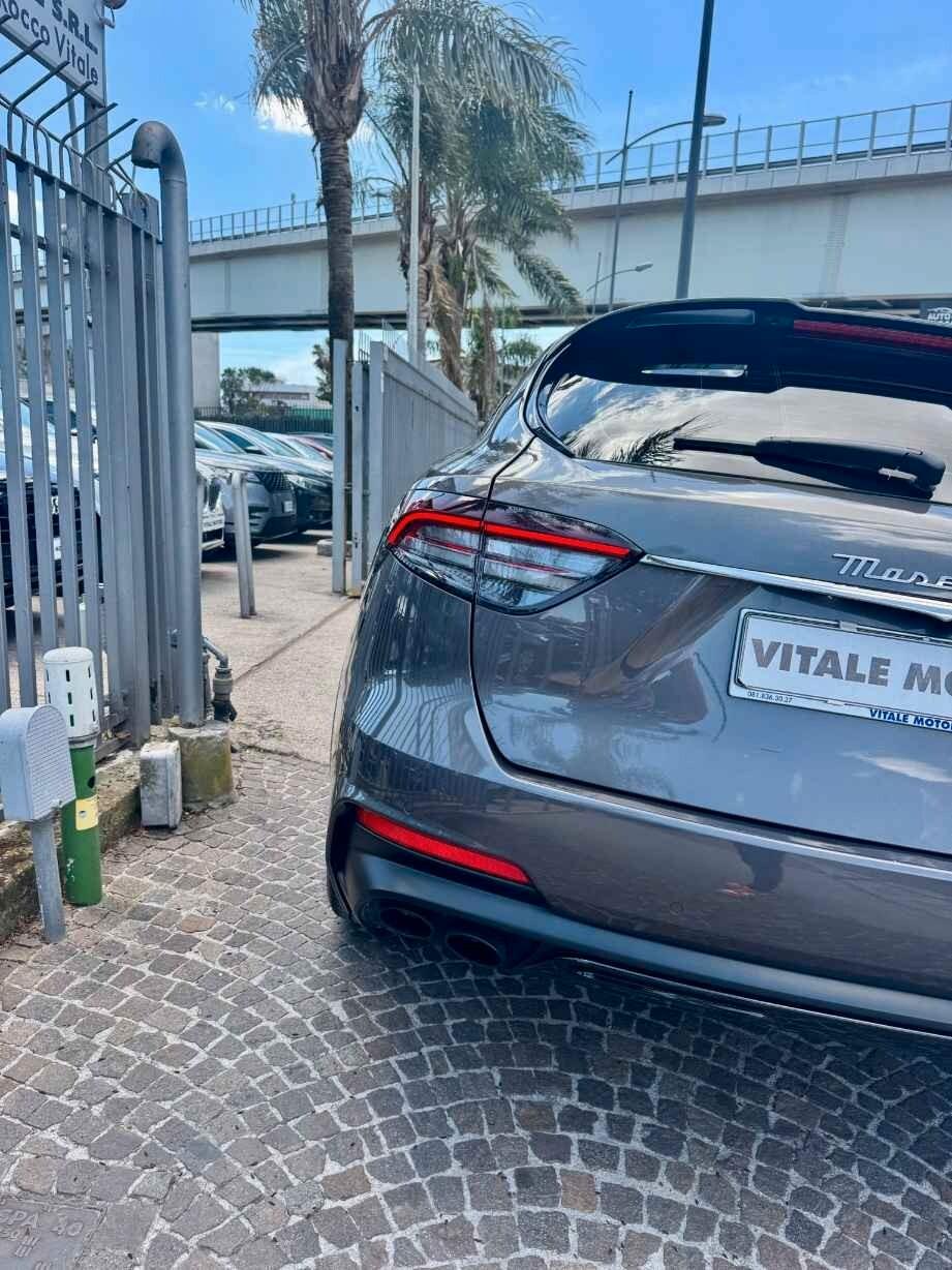MASERATI LEVANTE MHEV 330 CV AWD GT
