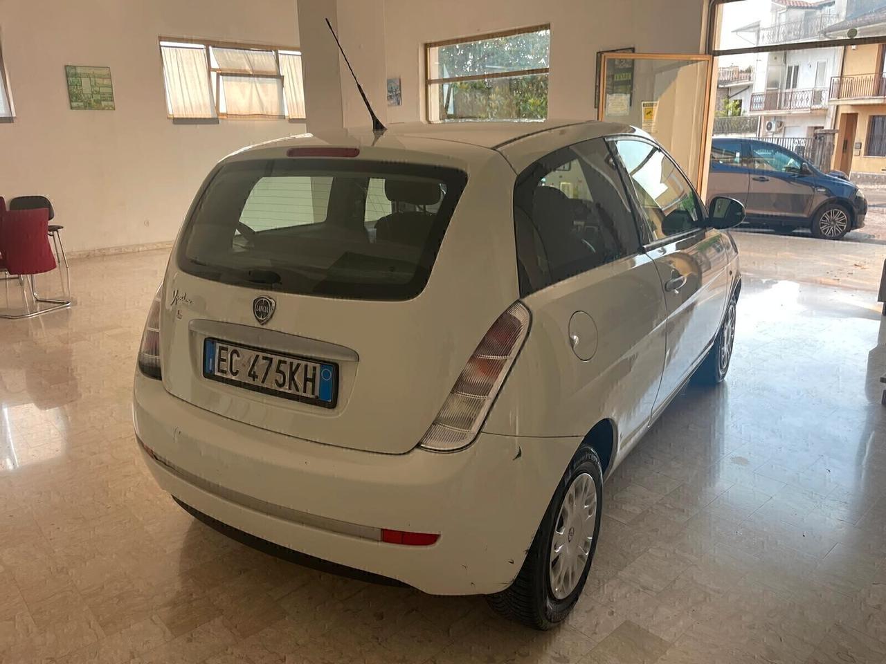 LANCIA YPSILON 1.2 60 CV "DA NEOPATENTATI"