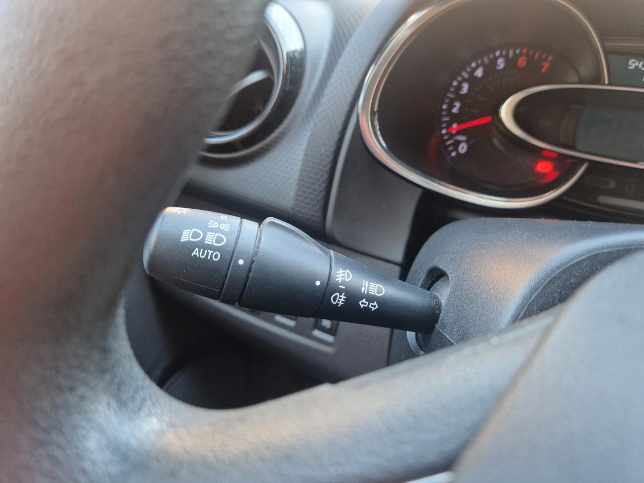 Renault Clio 0.9TCe 75cv 5 porte Moschino Zen