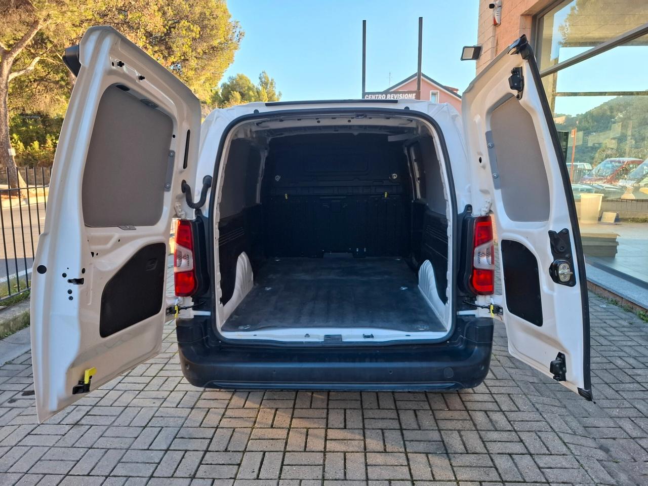 Peugeot PARTNER PASSO LUNGO