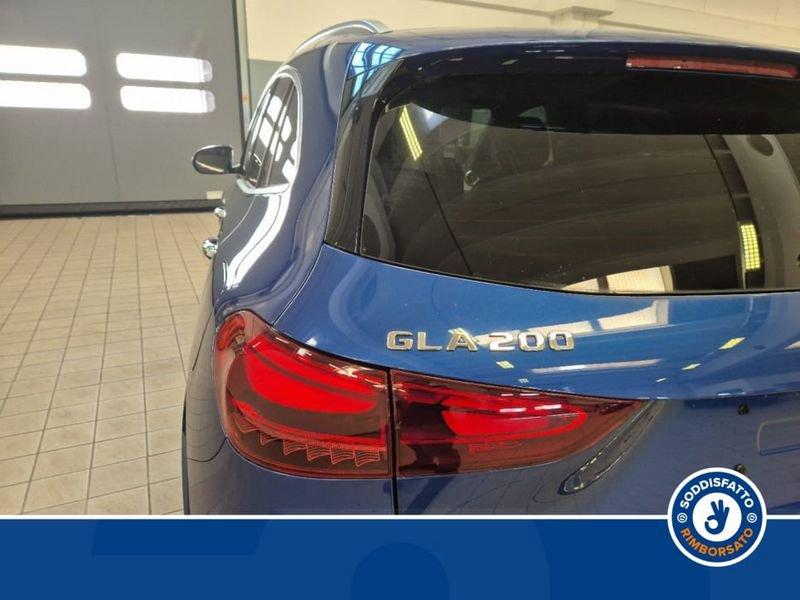 Mercedes-Benz GLA 200 Automatic AMG Line Advanced Plus