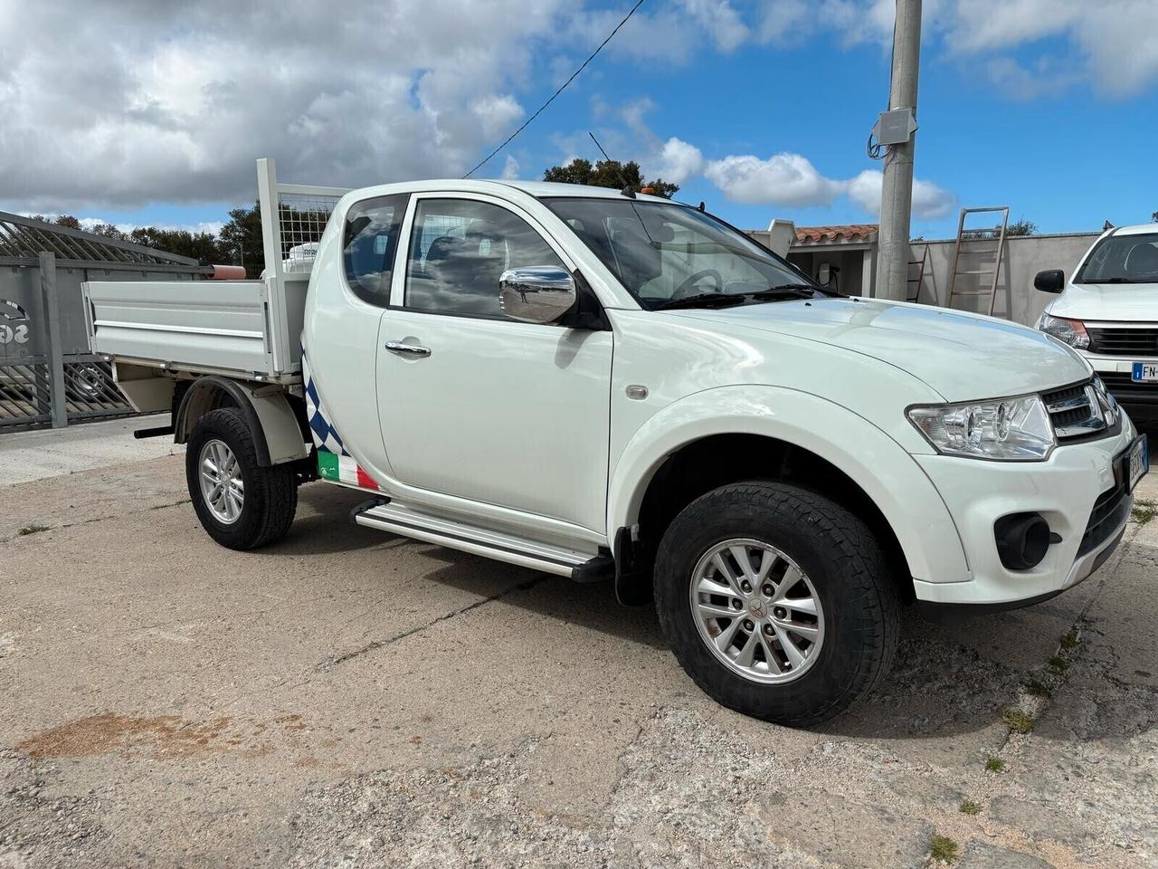 Mitsubishi L200 2.5 DI-D 178CV Club Cab