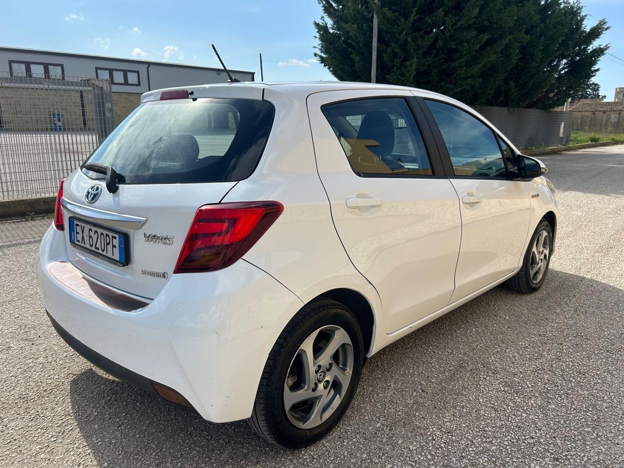 Toyota Yaris 1.5 Hybrid 5 porte Active