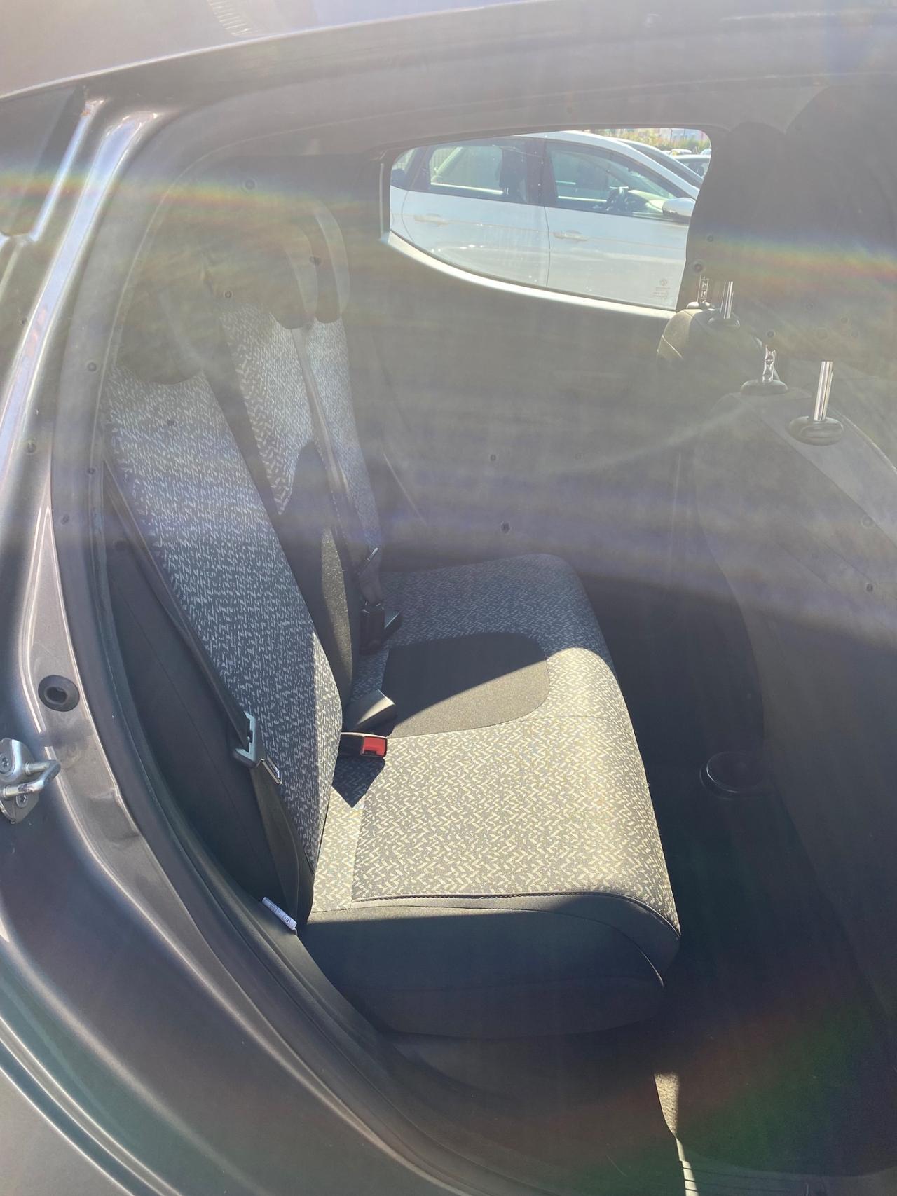 Lancia Ypsilon 1.0 FireFly 5 porte S&S Hybrid Silver Plus