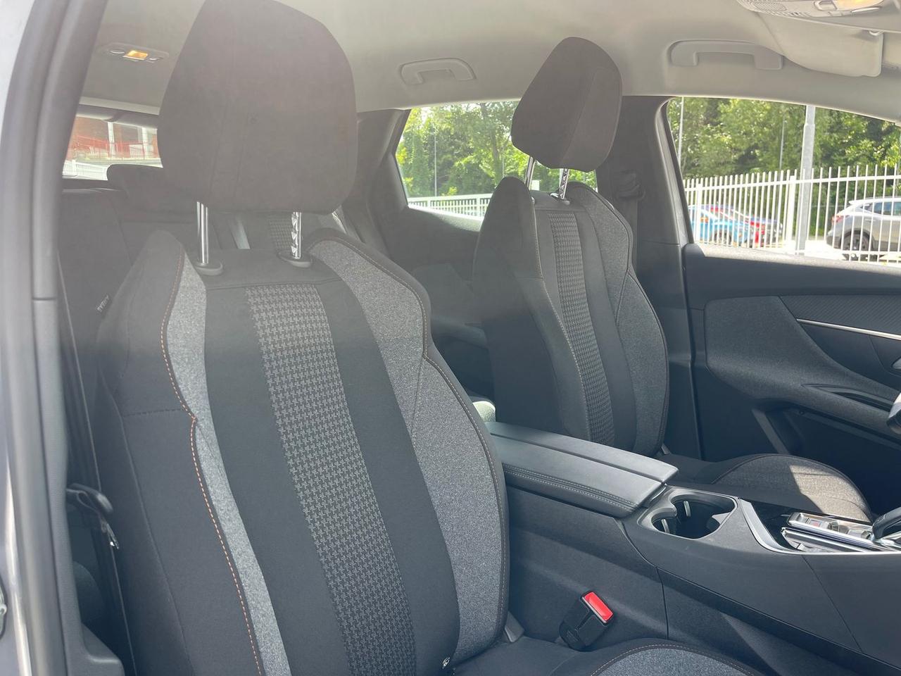 Peugeot 3008 1.5 Blue HDI 130 Active Pack