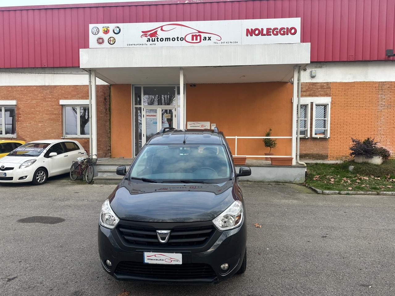 Dacia Dokker 1.6 8V 100CV Start&Stop Serie Speciale Lauréate Family