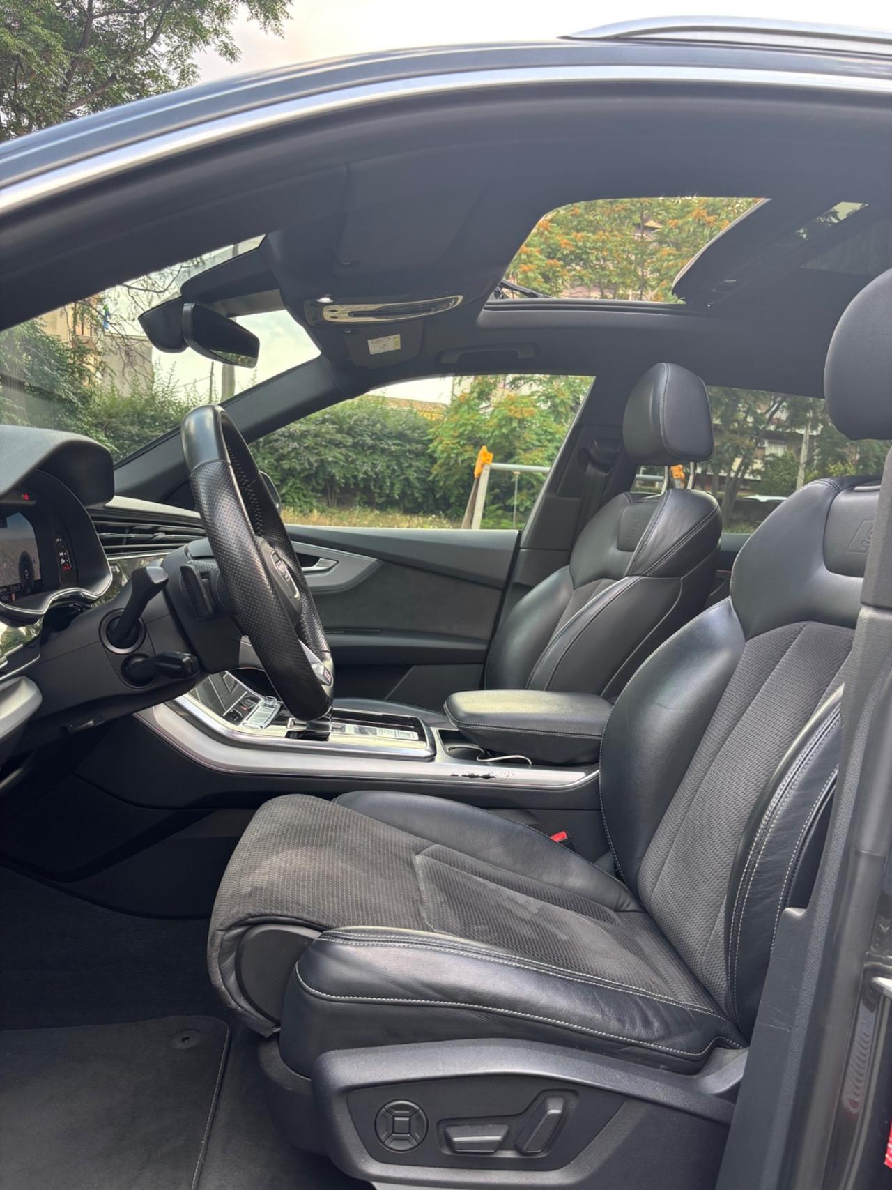 Audi Q8 50 TDI SLINE FULL OPTIONAL