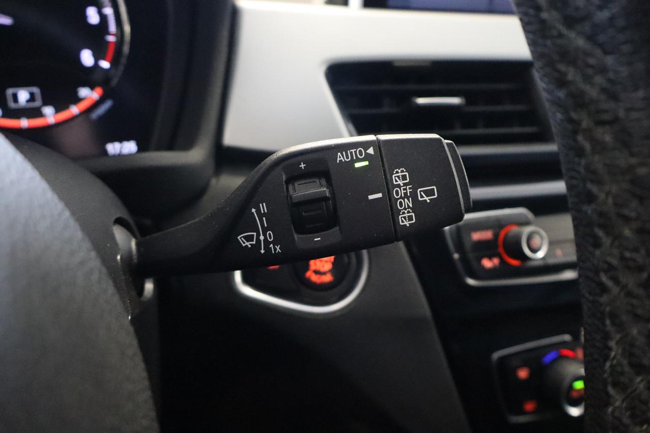 BMW X1 18d xDRIVE ADVANTAGE STEPTRONIC