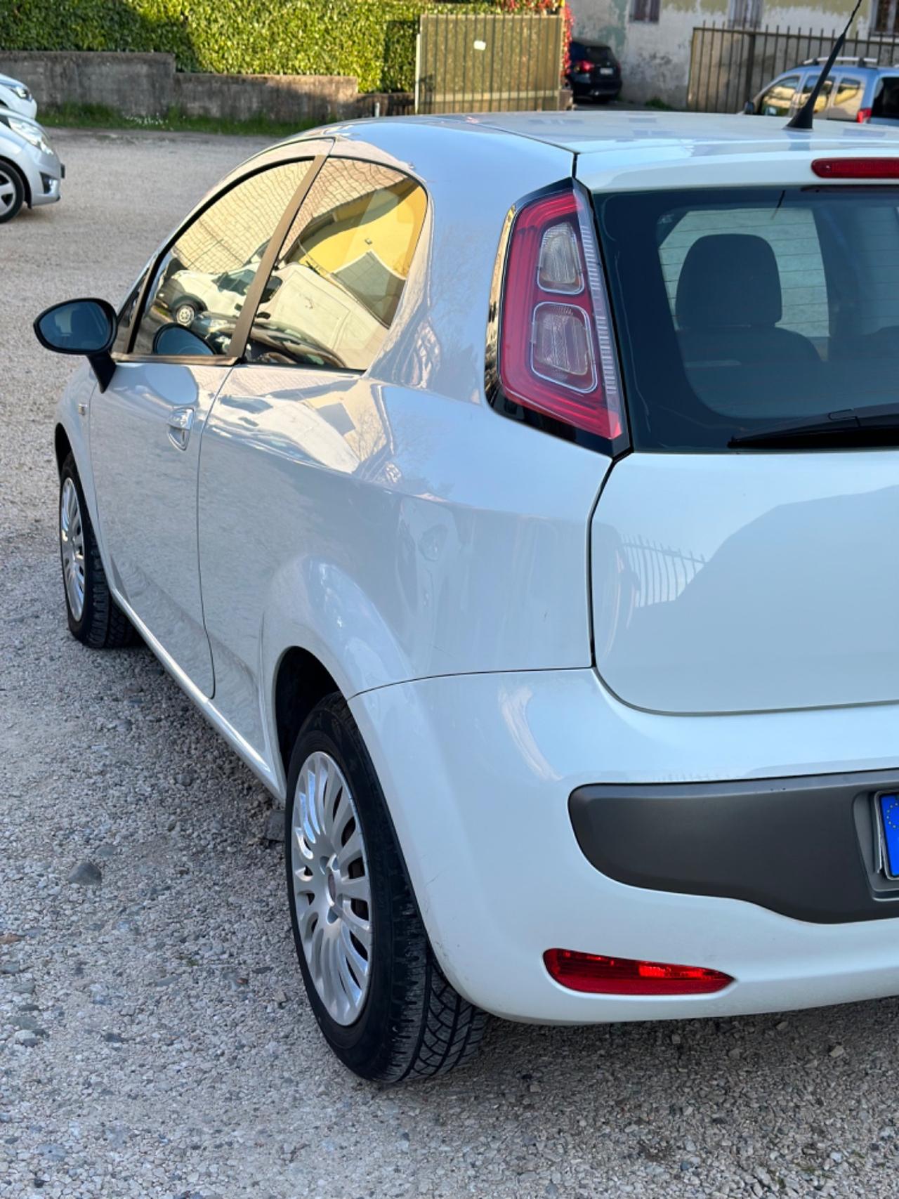 Fiat PUNTO EVO 1.2 DYNAMIC NEOPAT KMCERT GARANZ UNICOPR