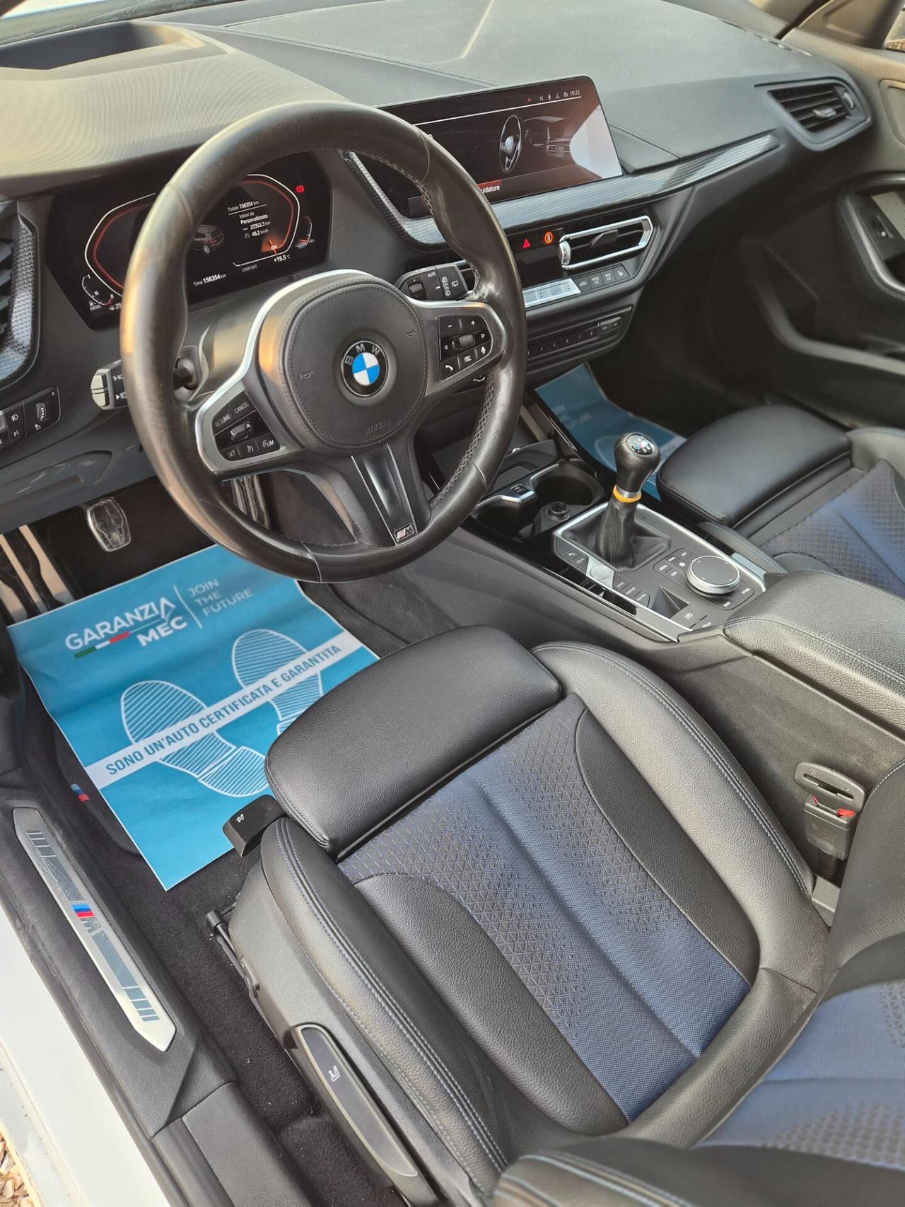 Bmw 118 118d 5p. Msport