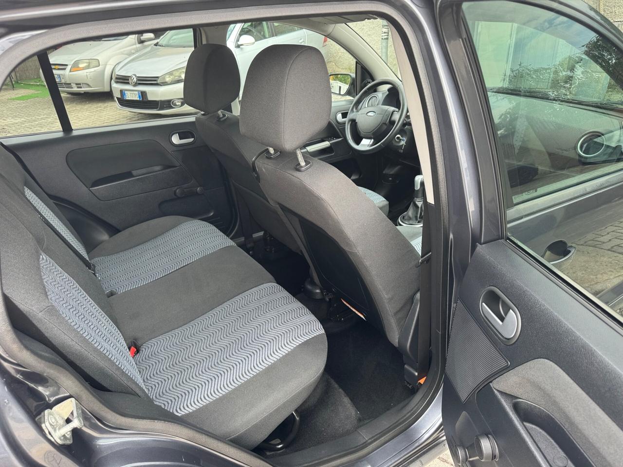 Ford Fusion 1.4 TDCi 5p. neopatentati