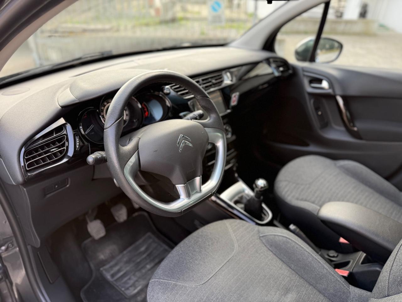 Citroen C3 1.2 BENZINA EXCLUSIVE 2016 NEOPATENTATI