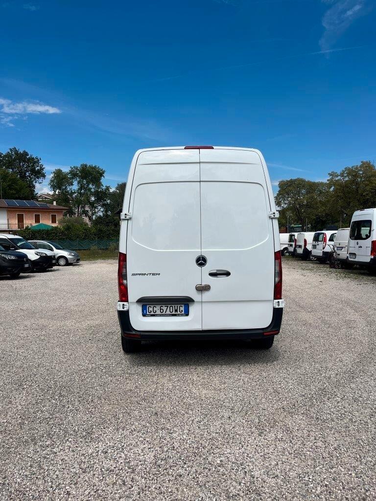 MERCEDES FRIGO CARRIER XARIOS