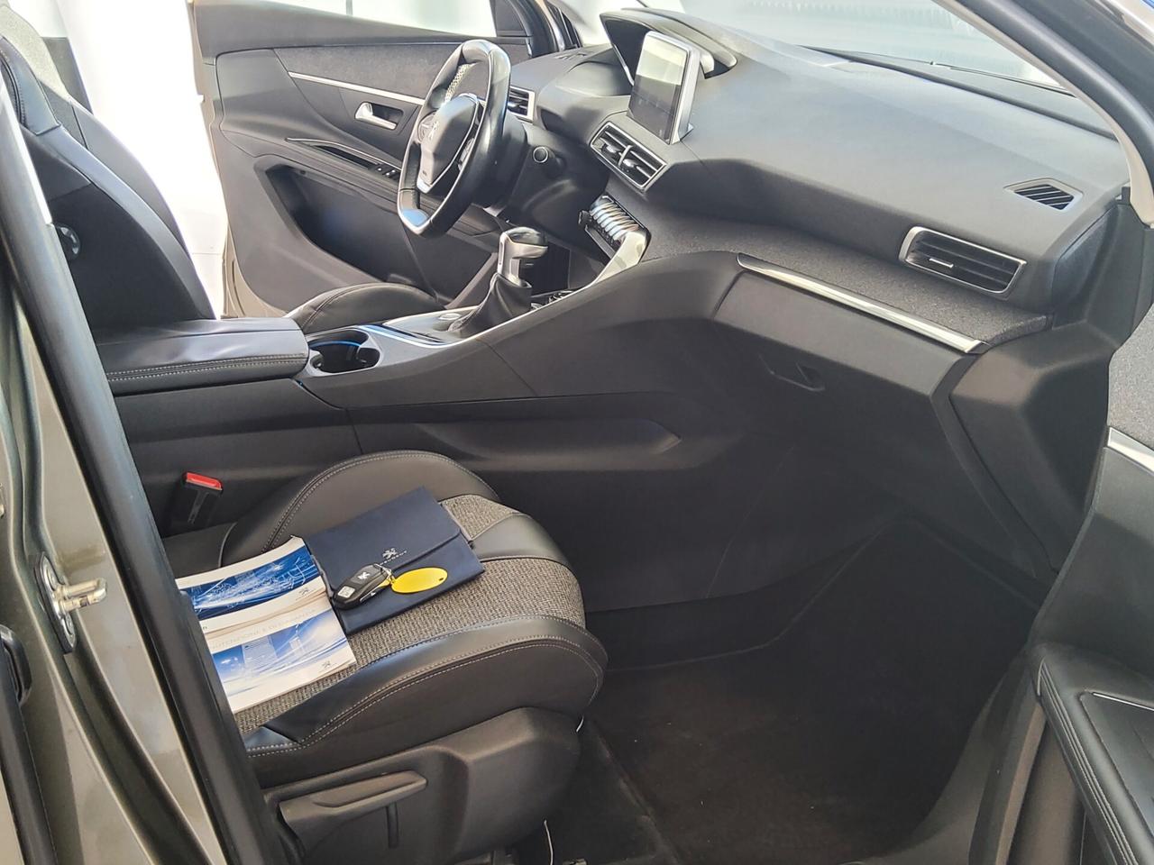 Peugeot 5008 BlueHDi 150 S&S Allure