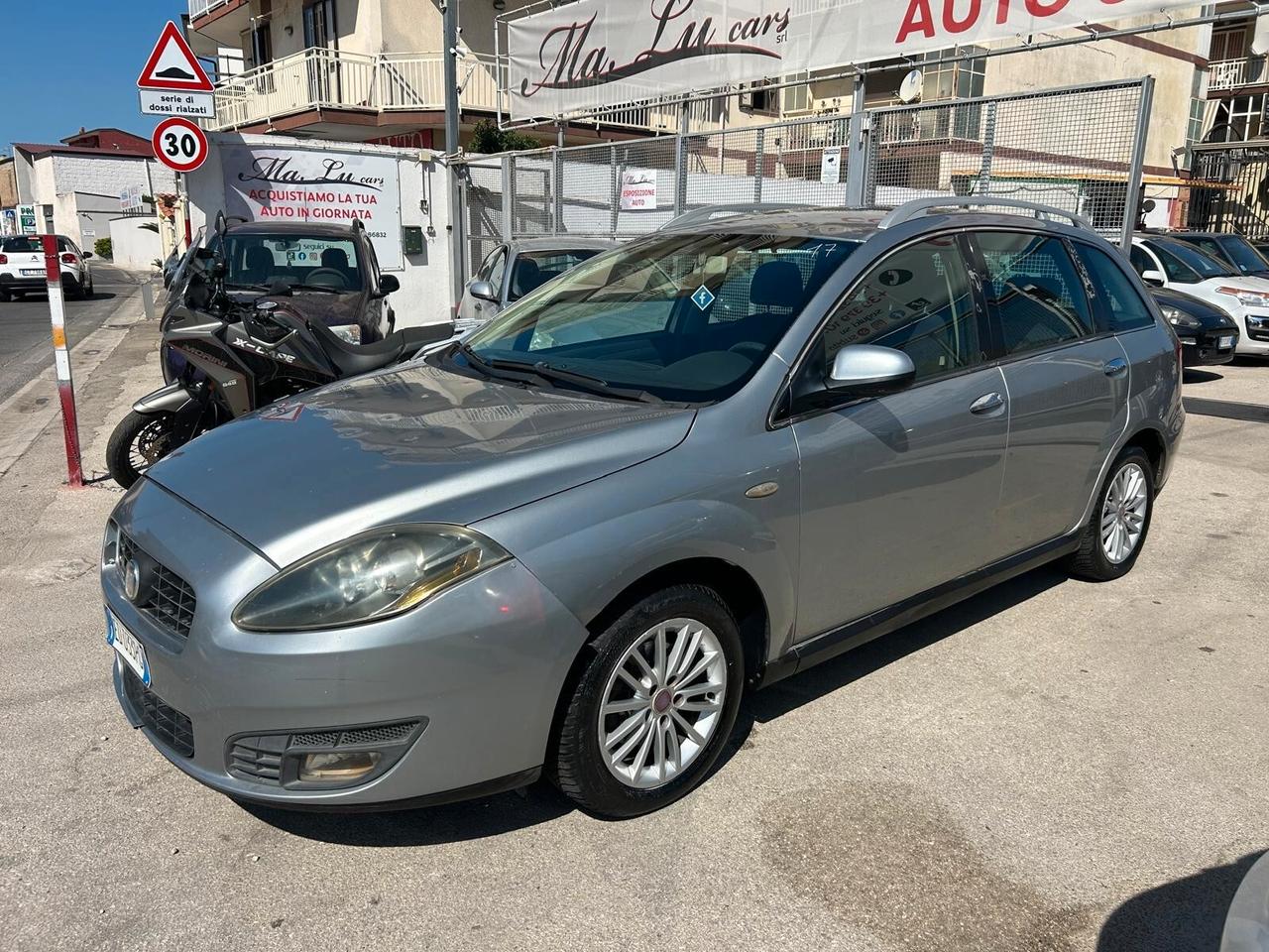 Fiat Croma 1.9cc diesel)PRIVATO)-2010