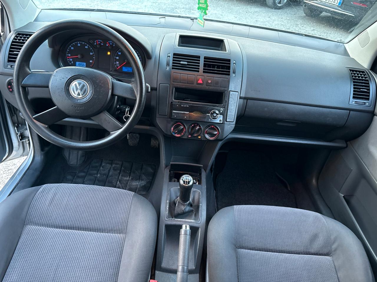 VW Polo 1.4 Benzina 75cv -5 porte.