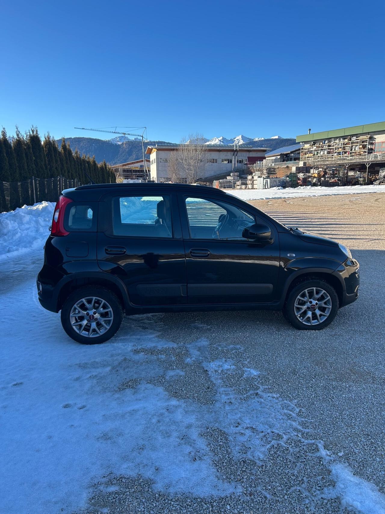 Fiat Panda 1.3 MJT 95 CV S&S 4x4 + ELD