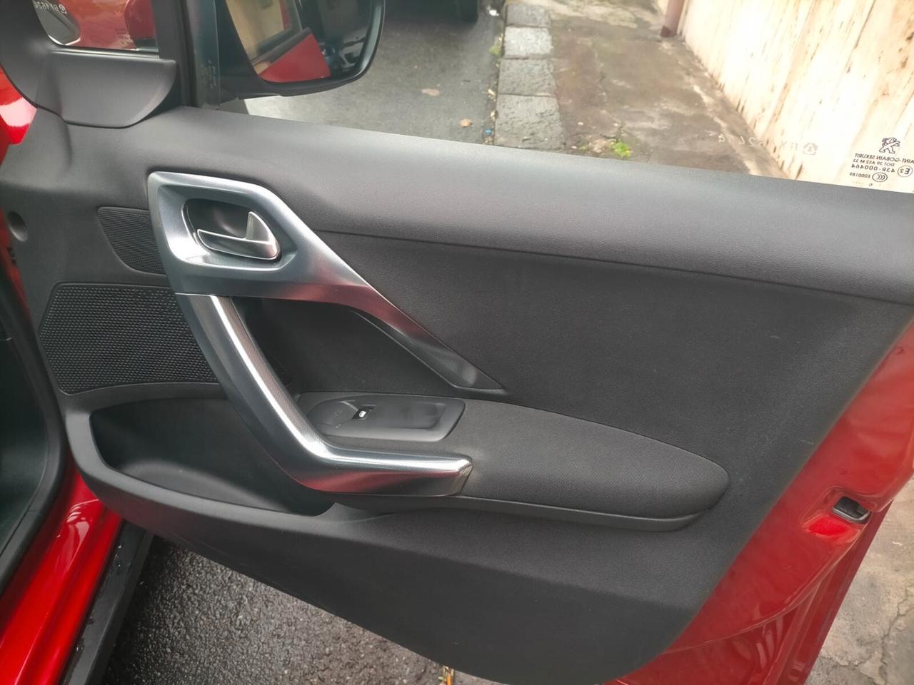 Peugeot 2008 BlueHDi 100 GT Line