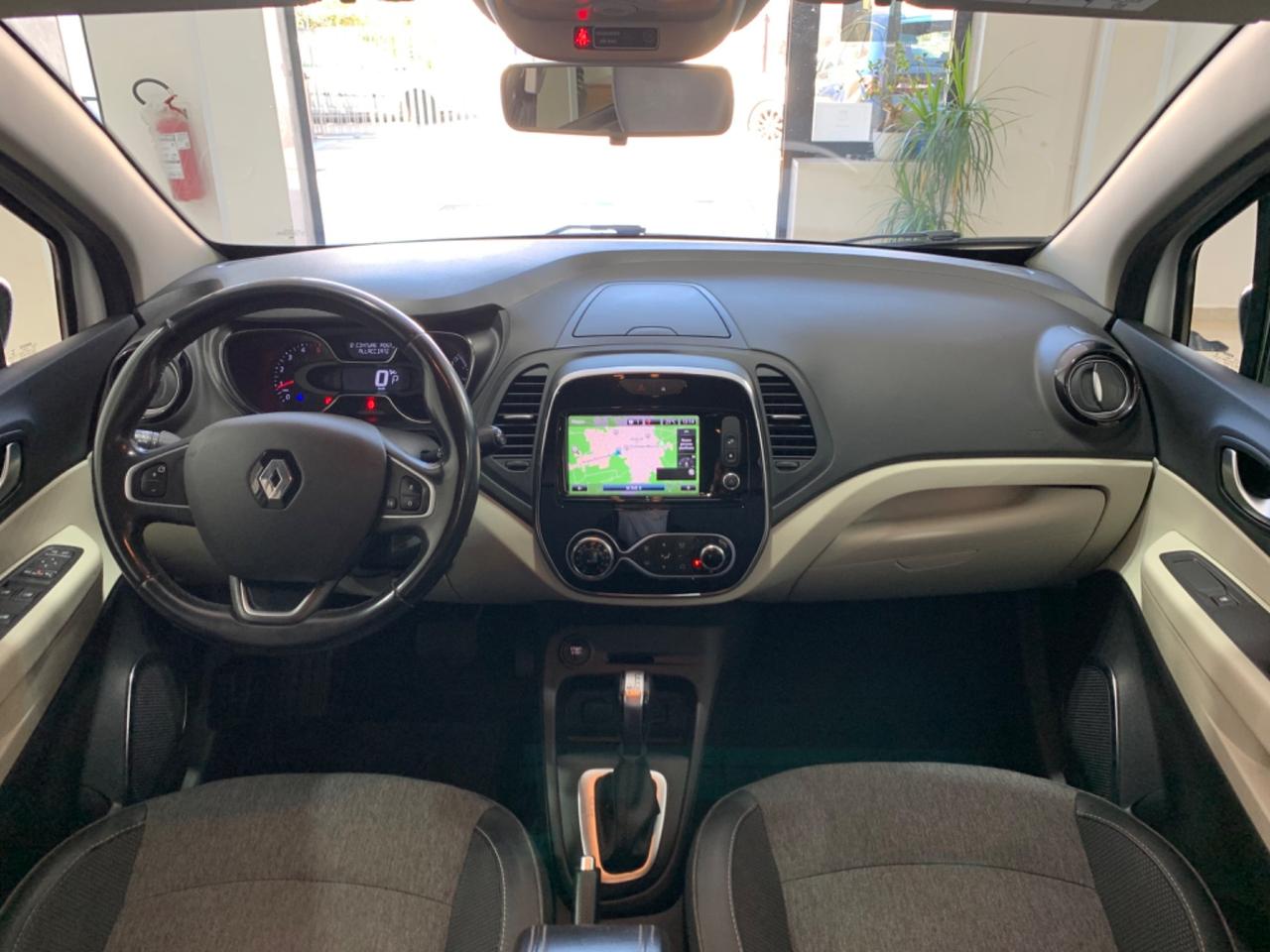 Renault Captur dCi 8V 90 CV EDC Sport Edition