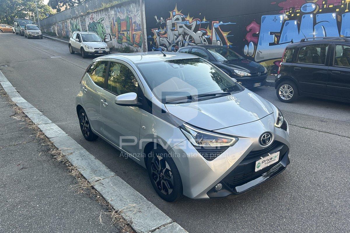 TOYOTA Aygo Connect 1.0 VVT-i 72 CV 5 porte x-play