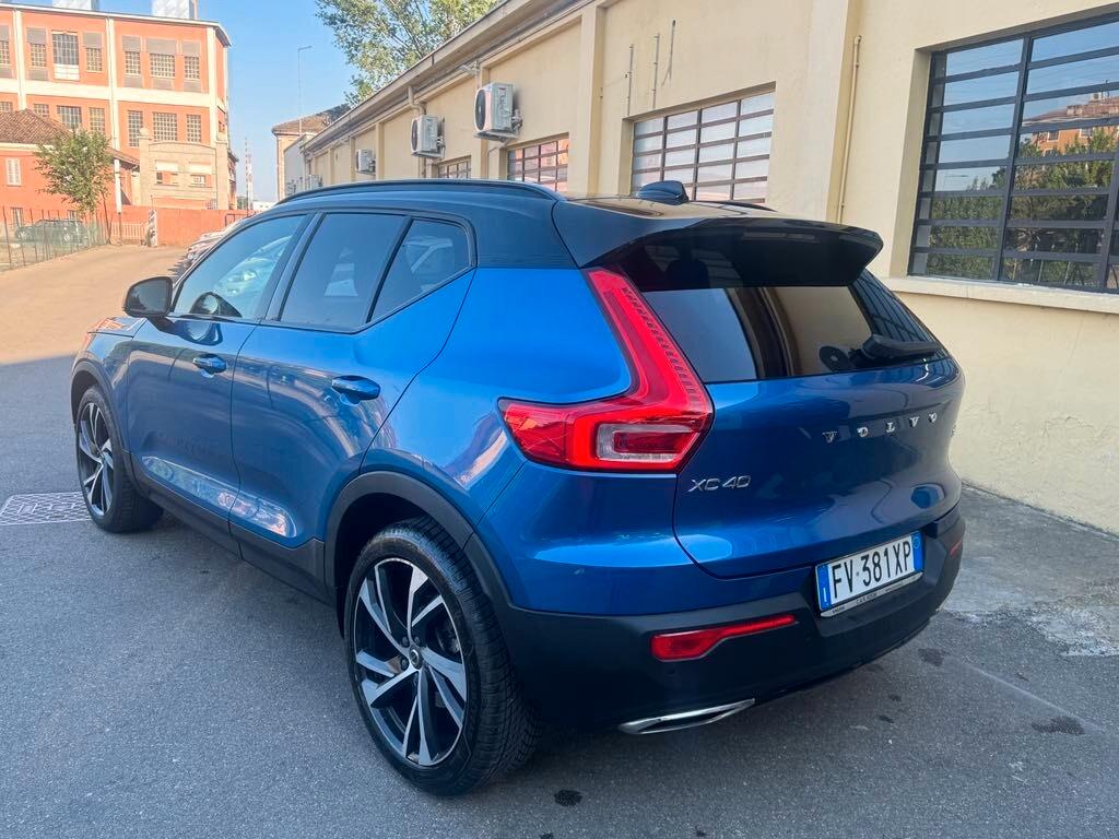 Volvo XC40 T5 AWD Geartronic R-design 84000km benzina