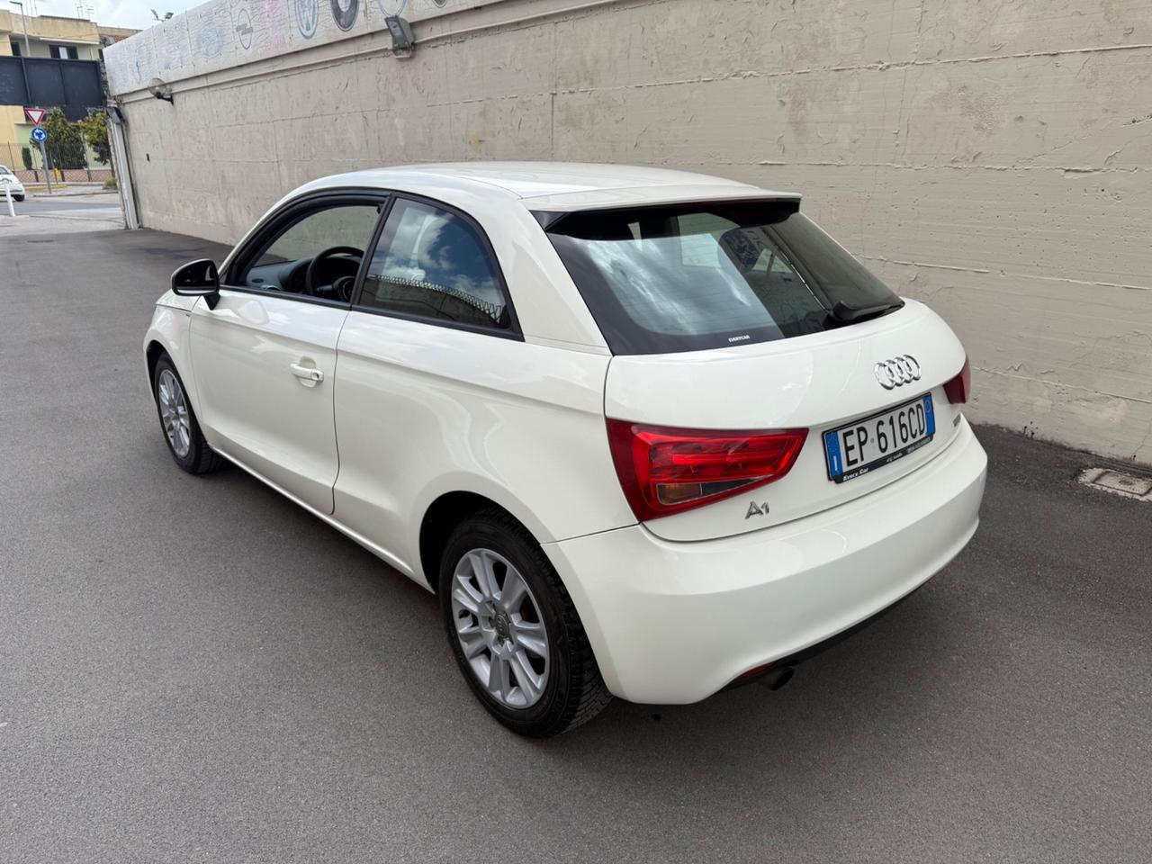 Audi A1 1.2benzina - 2013