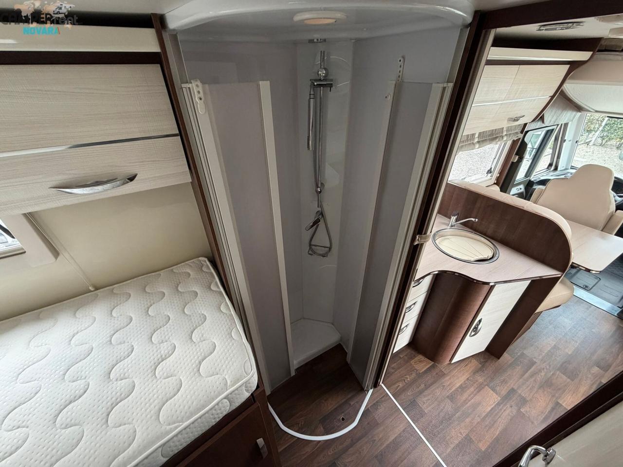 MCLOUIS NESS 73G - MOTORHOME CON LETTI GEMELLI IN CODA