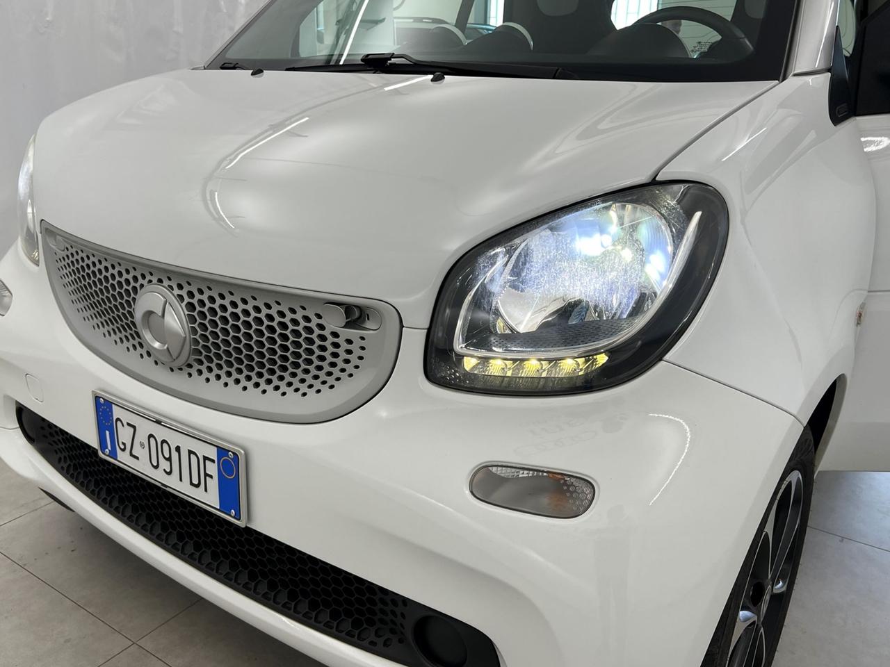 SMART Fortwo III 2015 Fortwo 1.0 Passion 71cv twinamic