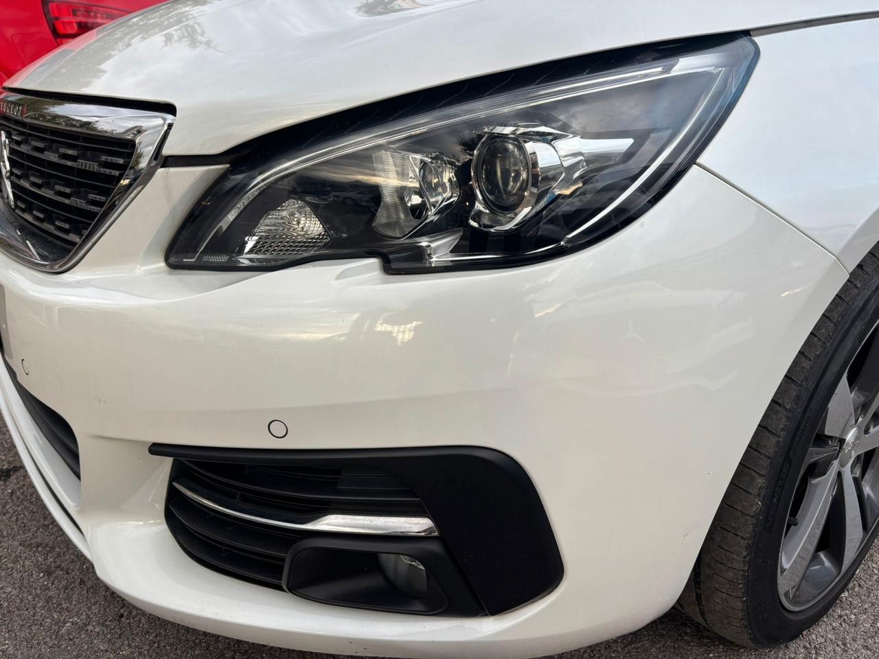 Peugeot 308 BlueHDi 130 S&S Allure