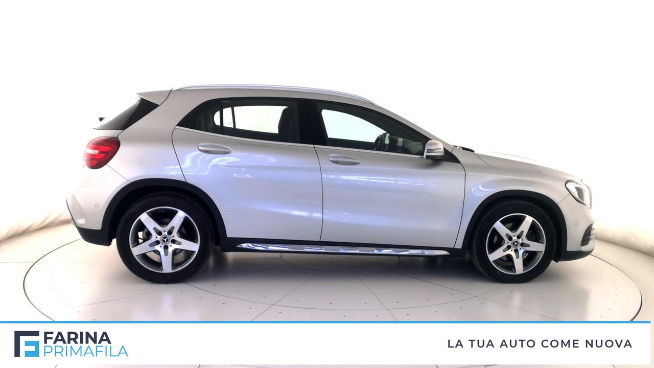 Mercedes-Benz GLA - X156 - GLA 220 d Premium 4matic auto