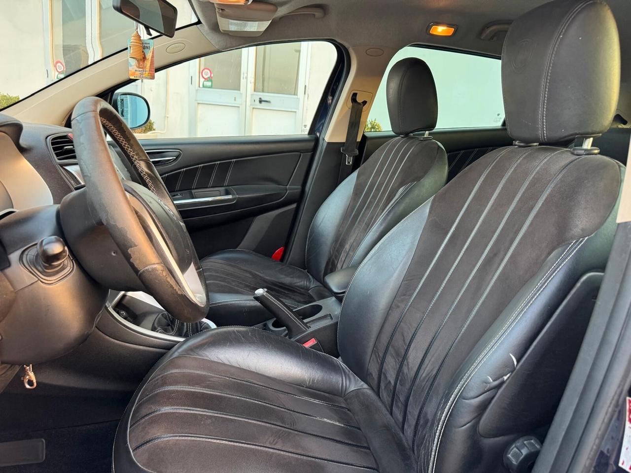 Lancia Delta 1.6 MJT DPF Oro