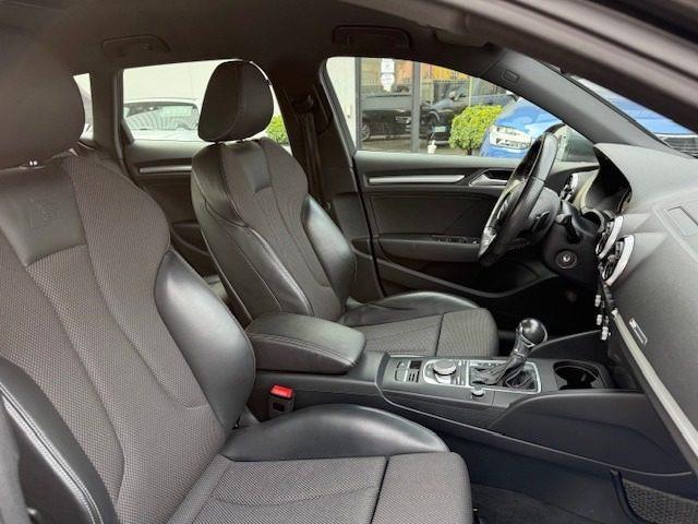 AUDI A3 1.6 TDI S tronic Sport S LINE