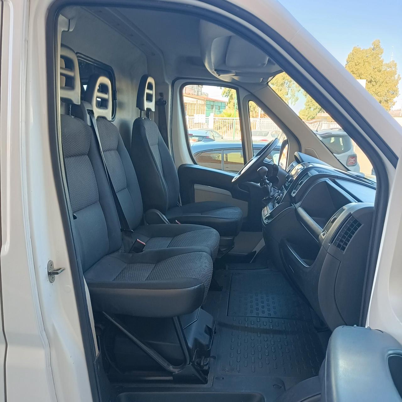 Peugeot Boxer 2.0 HDI 130cv