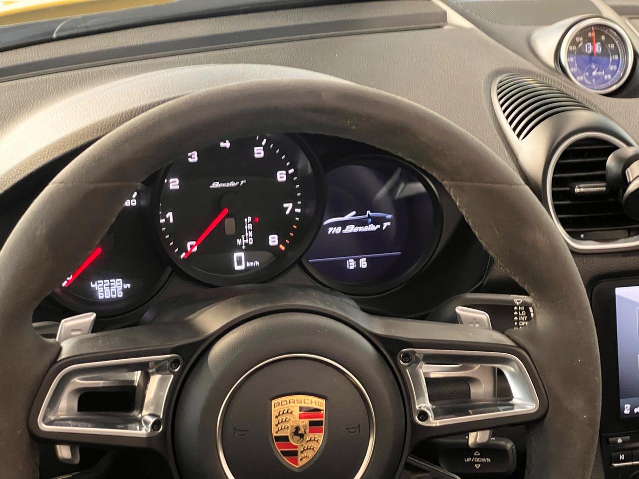 Porsche 718 Spyder Boxster 2.0 T - IVA ESPOSTA BOOK SERVICE